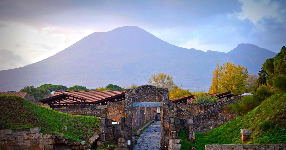 Visit Pompeii with travel destination - www.silvermagazine.co.uk