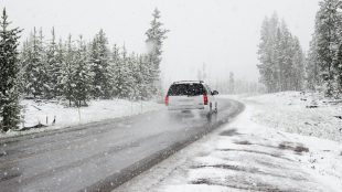 Weather plummets in the UK - learn how to drive safely in the snow on Silver - www.silvermagazine.co.uk