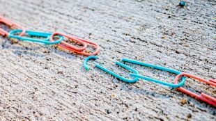 Paperclip chain with break in the middle. Divorce in later life and how to handle it on Silver
